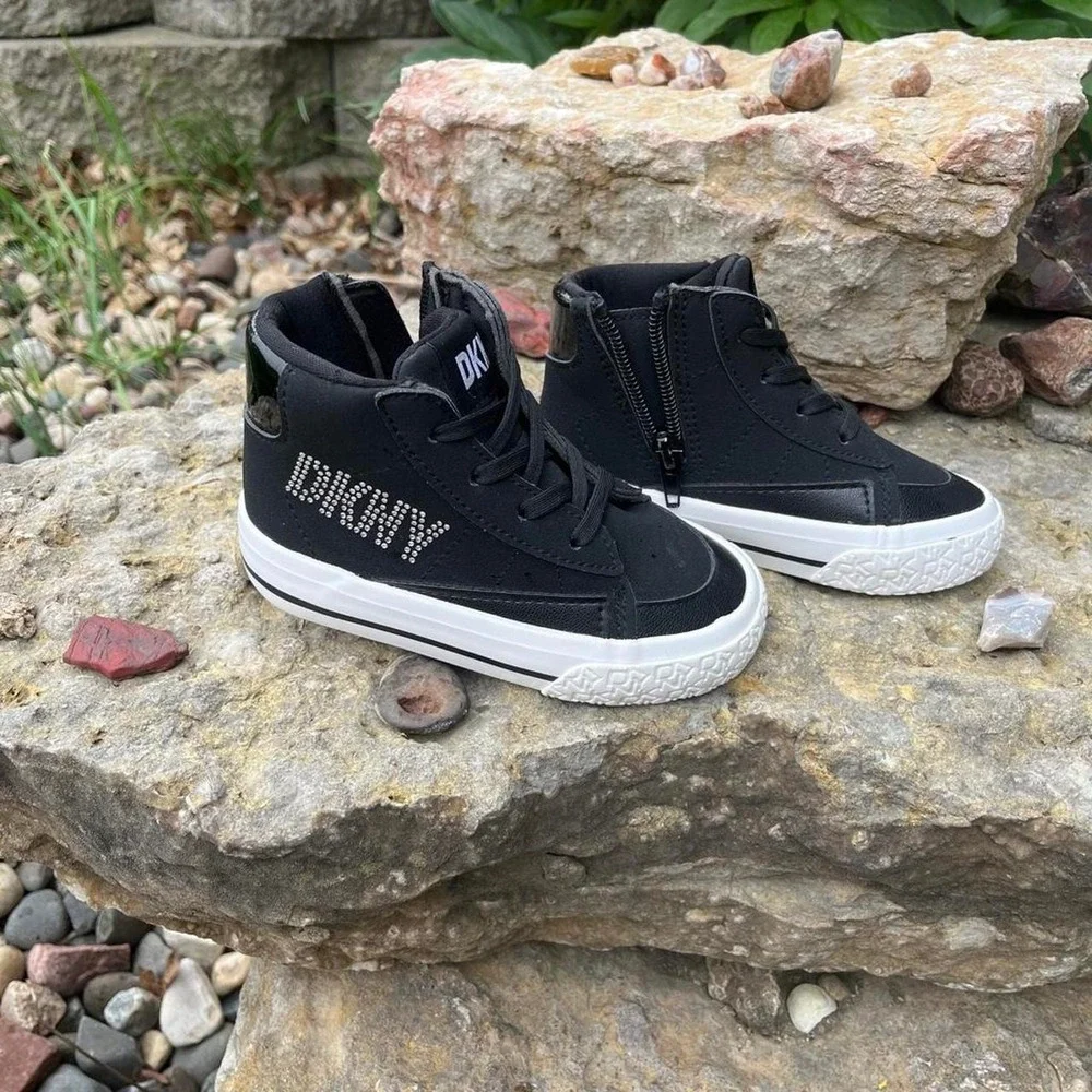 DKNY Kids Size 7-7.5 · Brand new